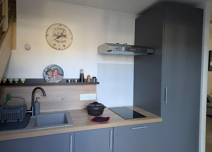 Des Pins Semesterbostad